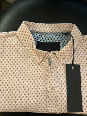 Men's Pale Pink Micro-Print Short Sleeve Polo.
